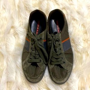 Prada Men Suede Sneaking